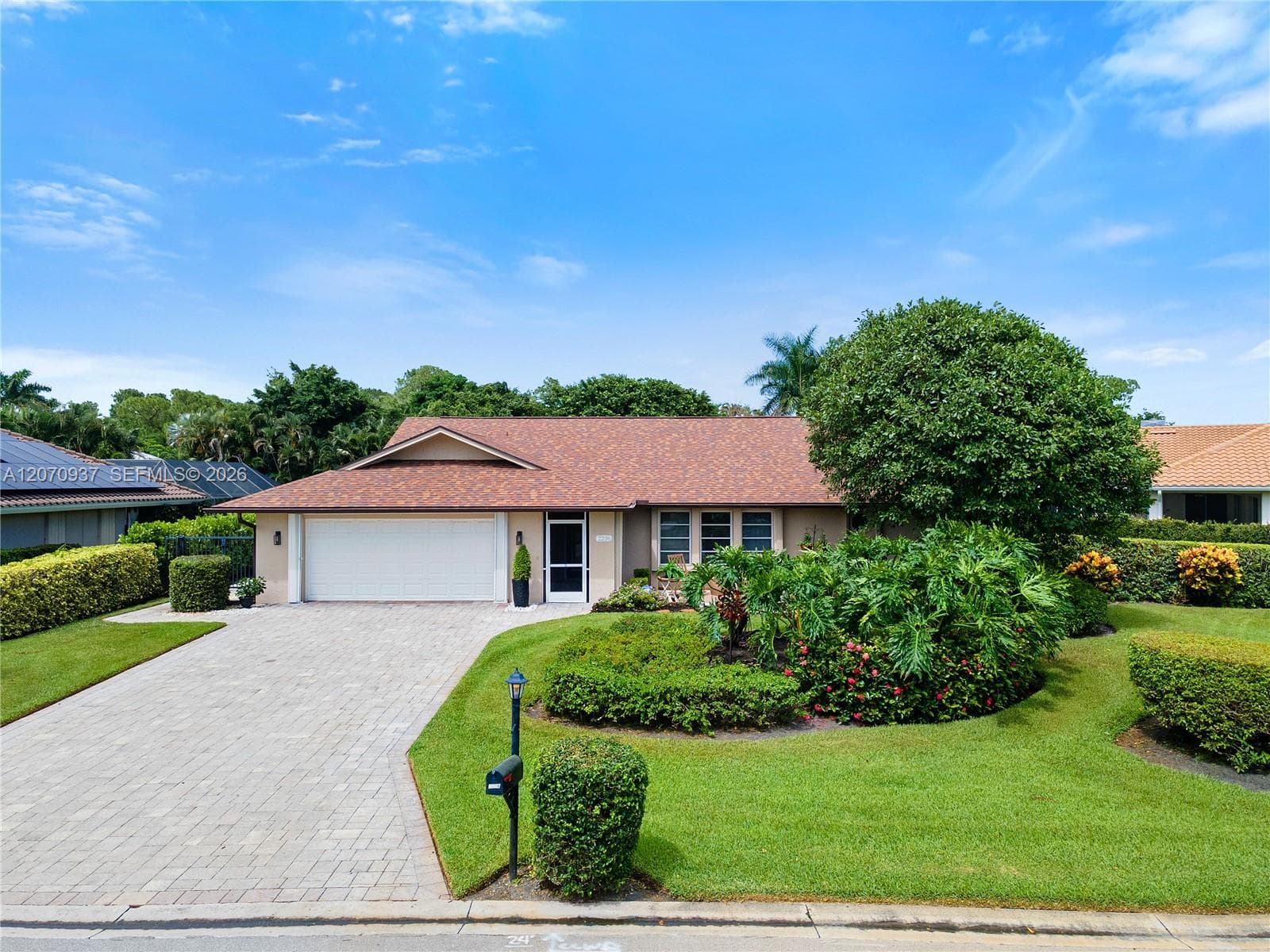 2236 Queens Blvd, Naples, FL 34112 photo 4