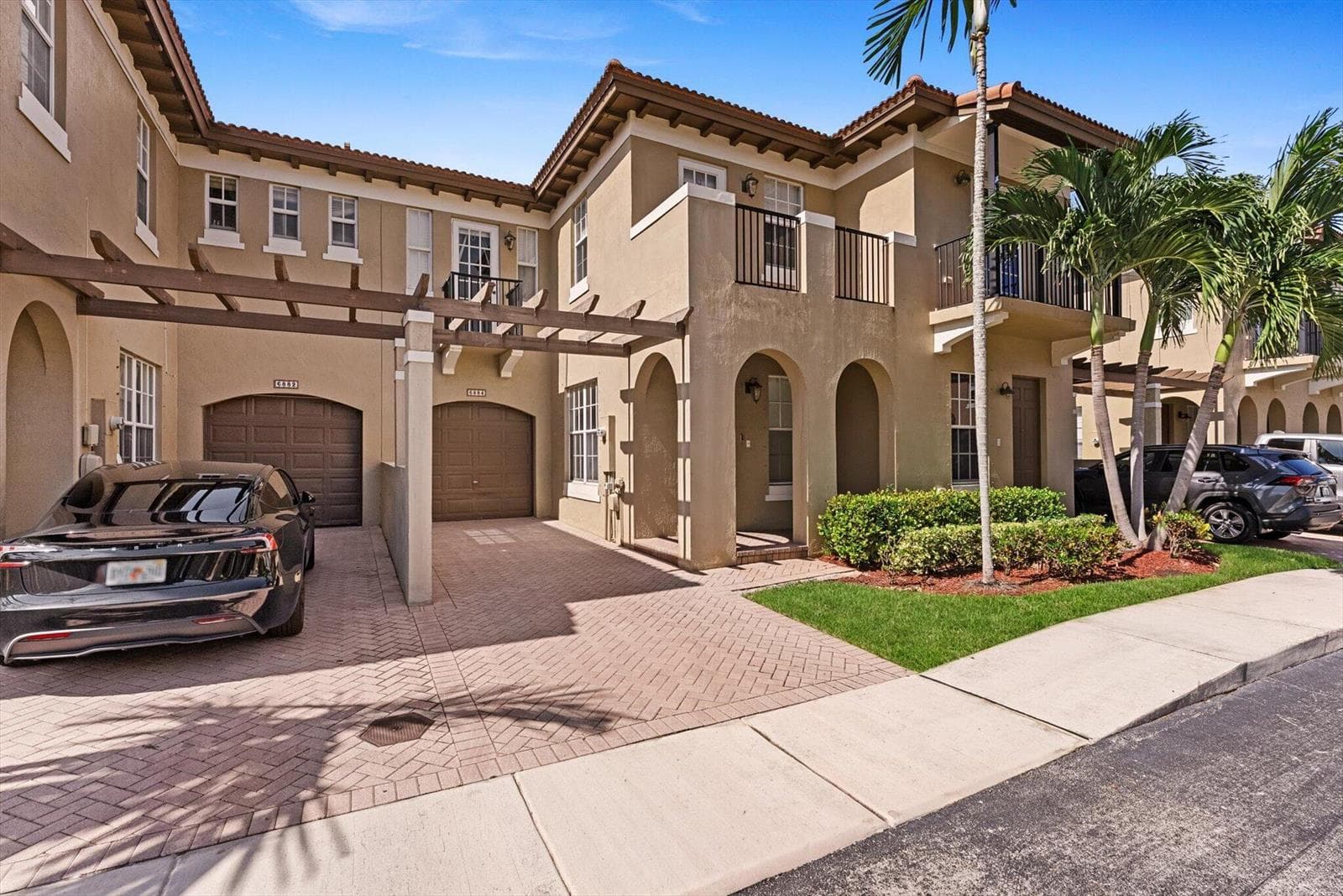 6884 JULIA GARDENS Drive, Coconut Creek, FL 33073 photo 3