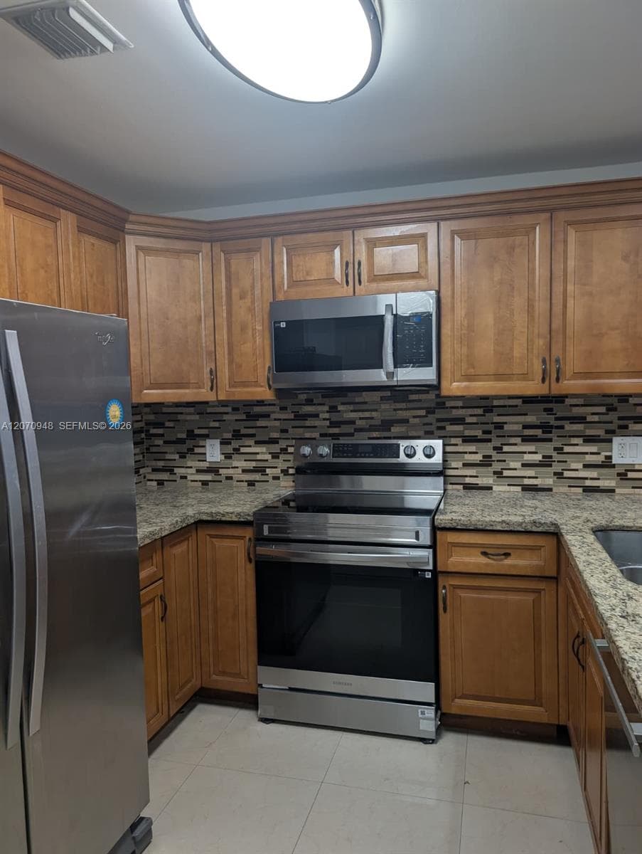 7162 Sportsmans Dr # 7162, North Lauderdale, FL 33068 photo 5