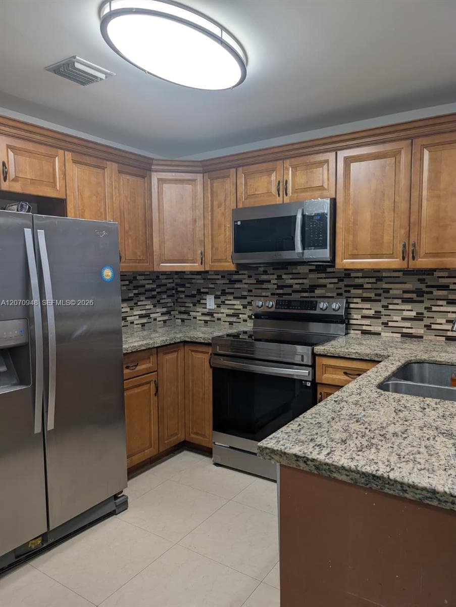 7162 Sportsmans Dr # 7162, North Lauderdale, FL 33068 photo 4