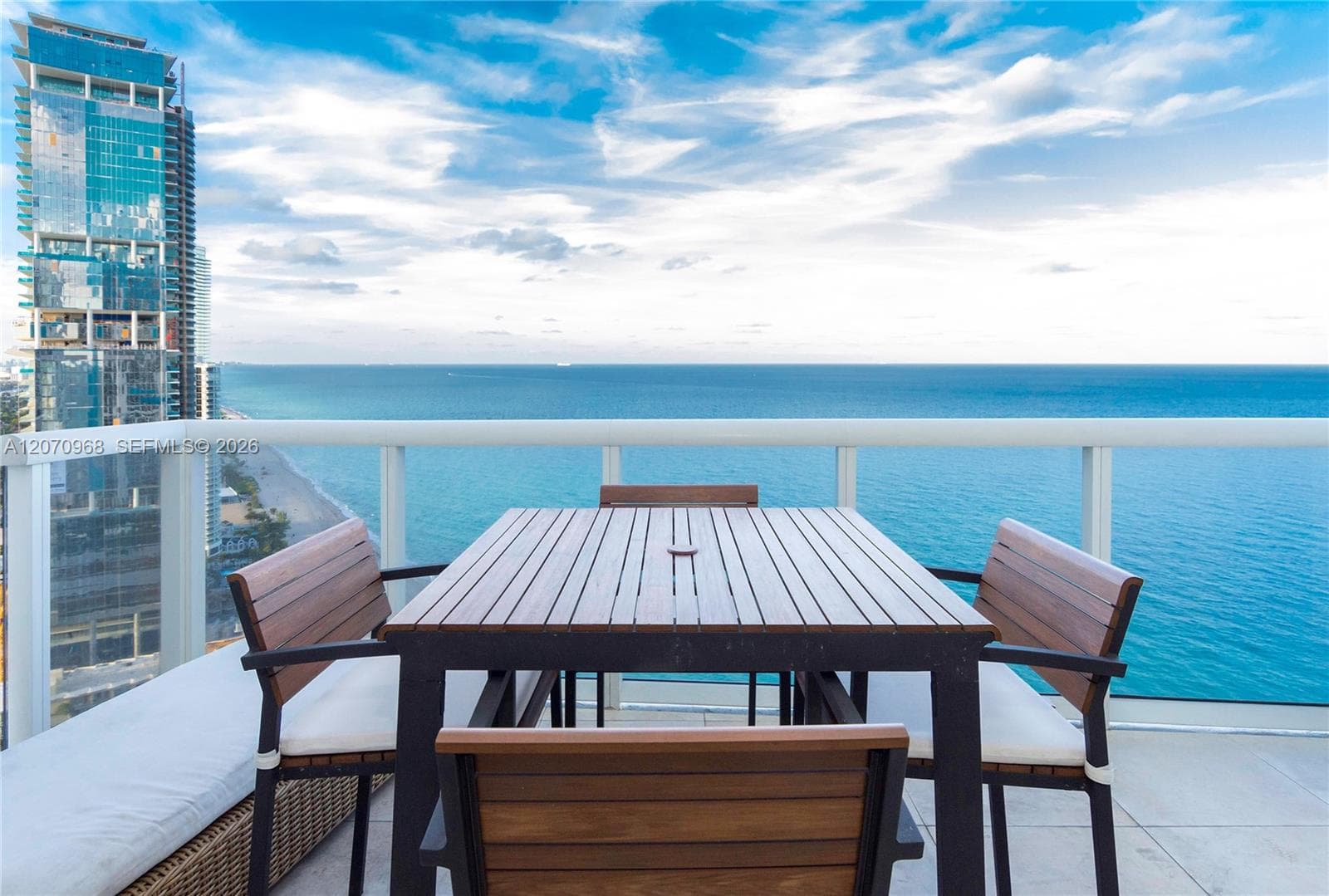18201 Collins Ave # 4208, Sunny Isles Beach, FL 33160 photo 2