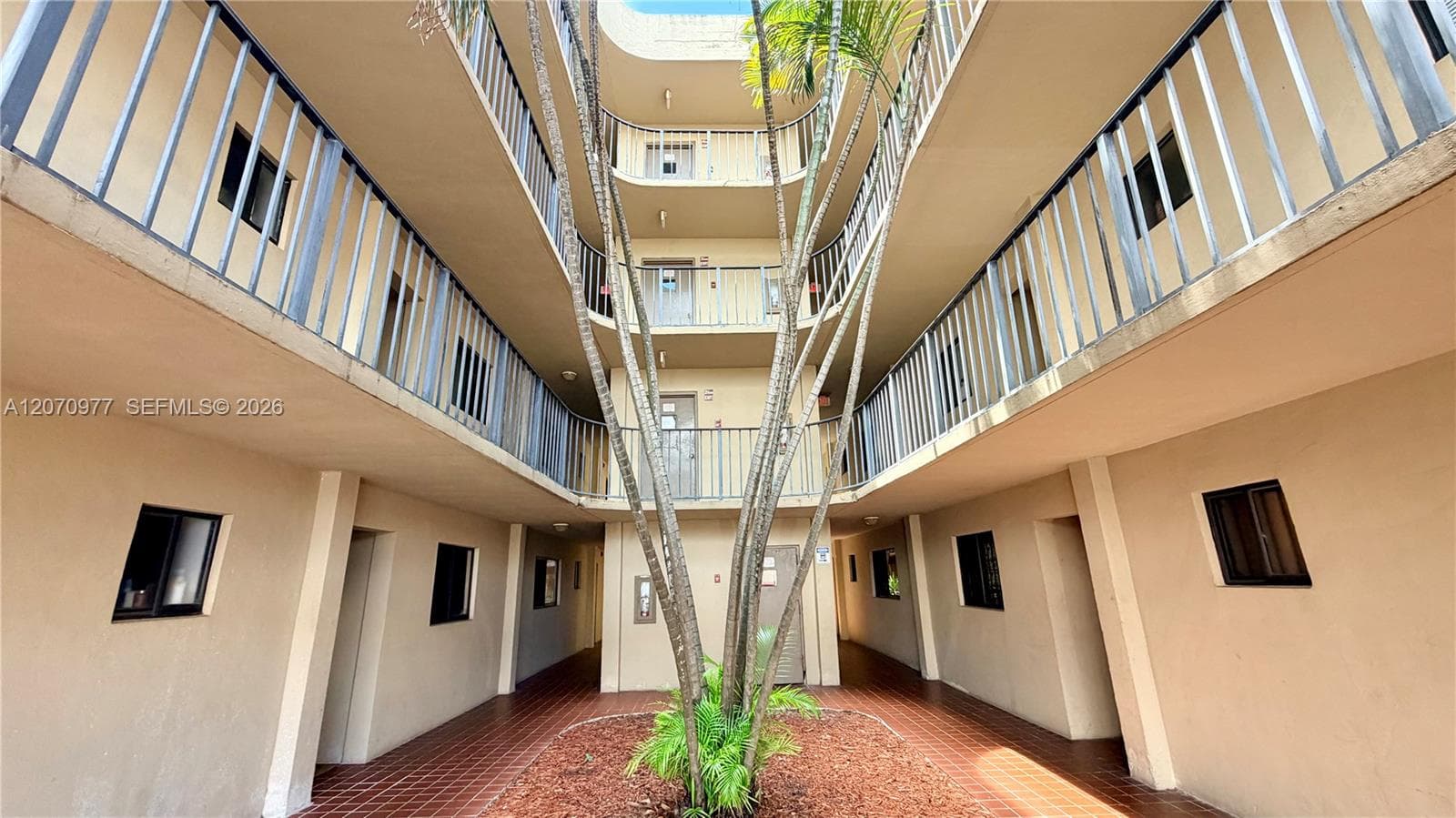 8615 NW 8th St # 421, Miami, FL 33126 photo 3