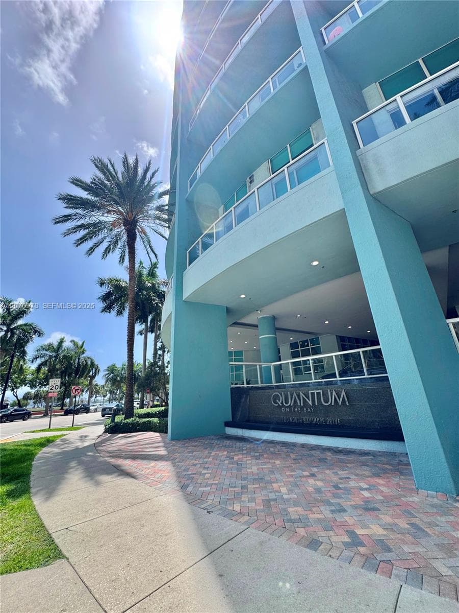 1900 N Bayshore Dr # 1807, Miami, FL 33132 photo 2