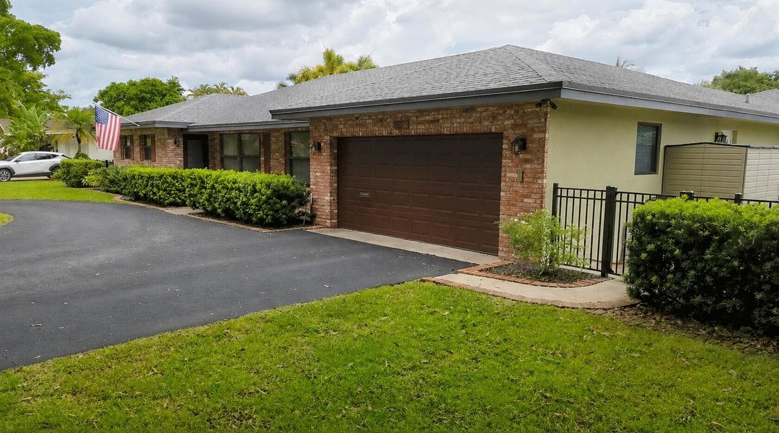 820 NW 73rd Terrace, Plantation, FL 33317 photo 2