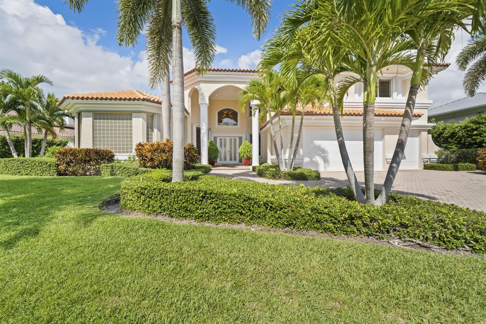9 ISLAND Road, Sewalls Point, FL 34996 photo 2