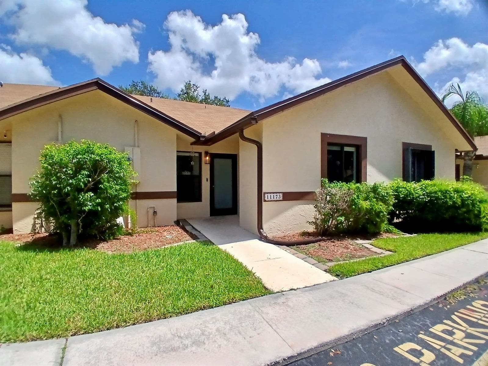 11173 NW 38TH Place, Sunrise, FL 33351 photo 2