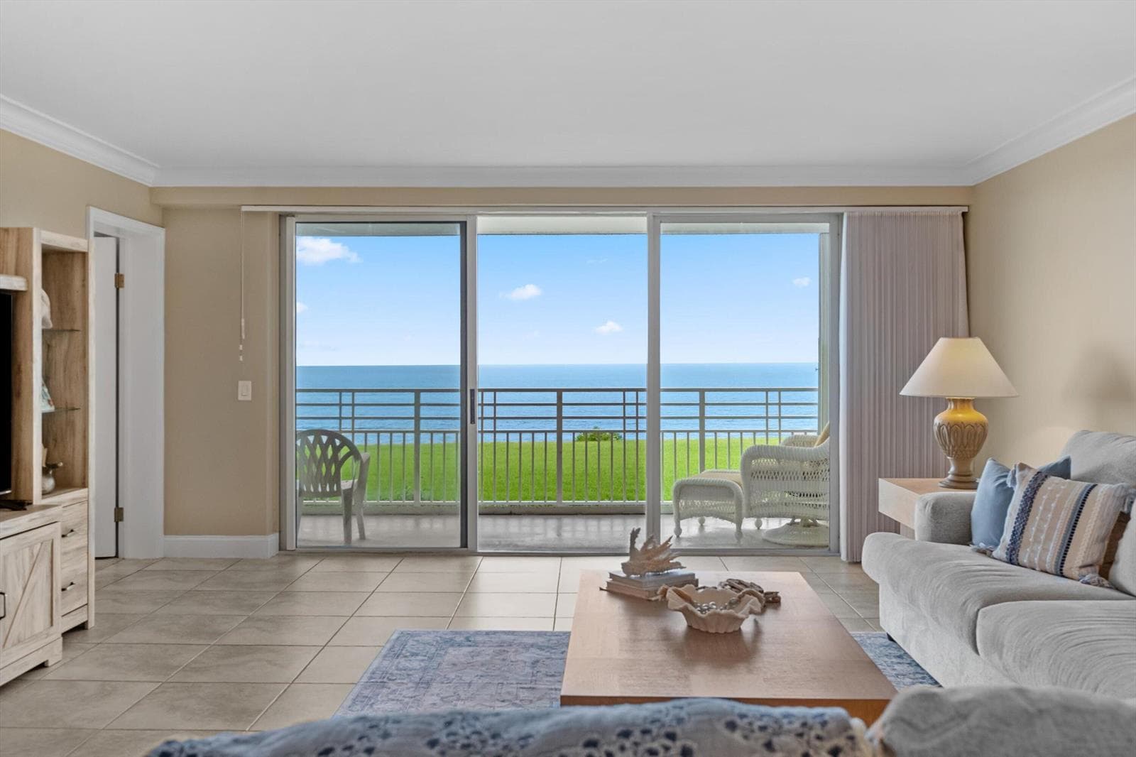 350 S Beach Road # 204, Jupiter, FL 33469
