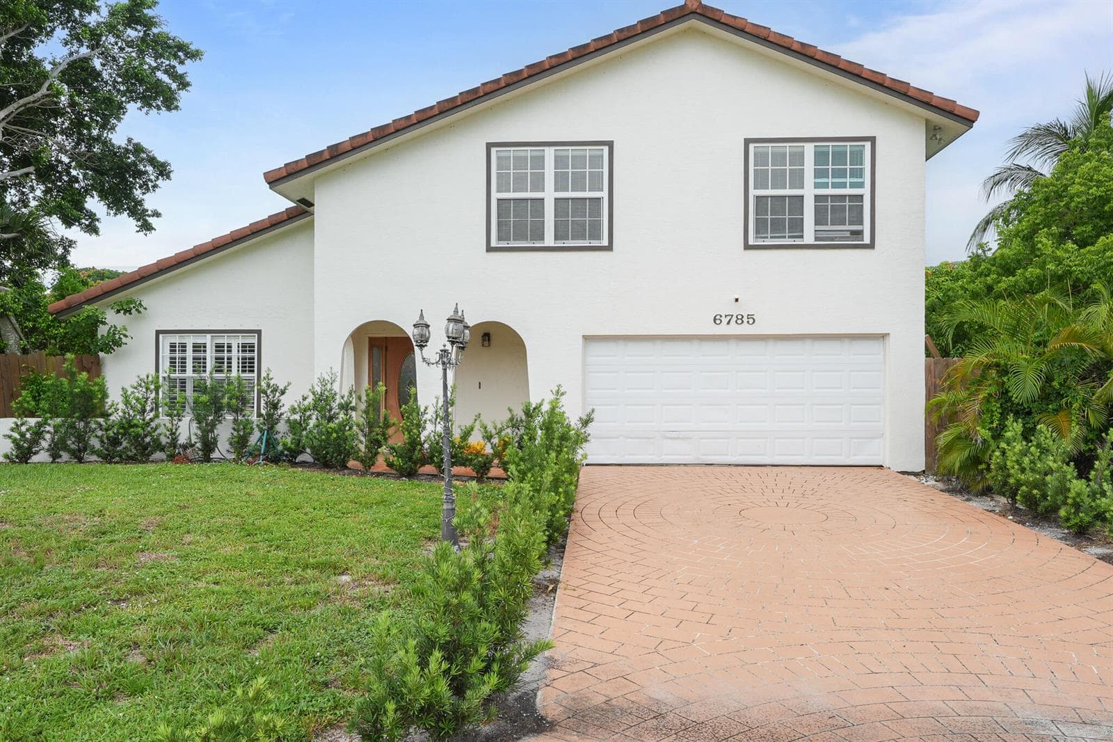 6785 ESCONDIDA Drive, Lake Clarke Shores, FL 33406 photo 2