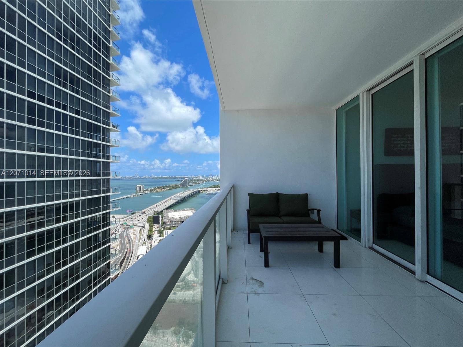 1040 Biscayne Blvd # 3305, Miami, FL 33132 photo 2