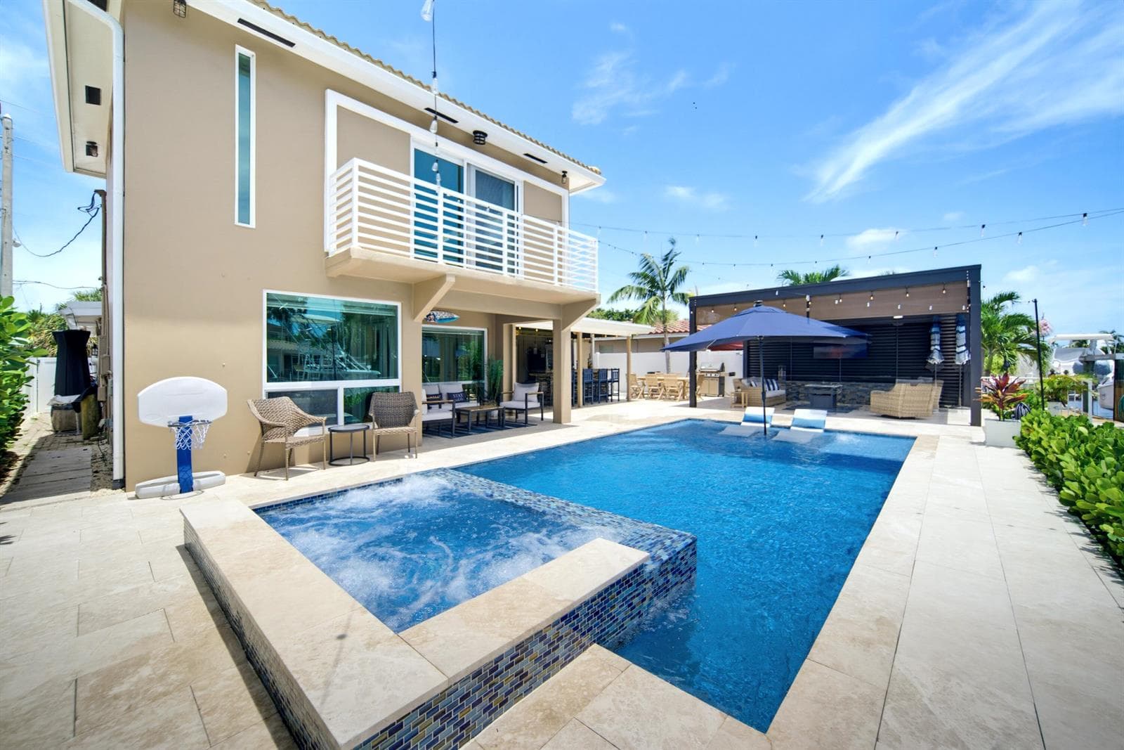 2360 SE 13TH Court, Pompano Beach, FL 33062 photo 3
