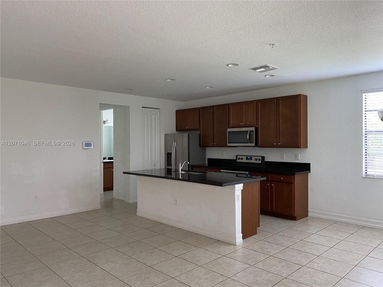 11362 SW 15th St, Pembroke Pines, FL 33025 photo 5