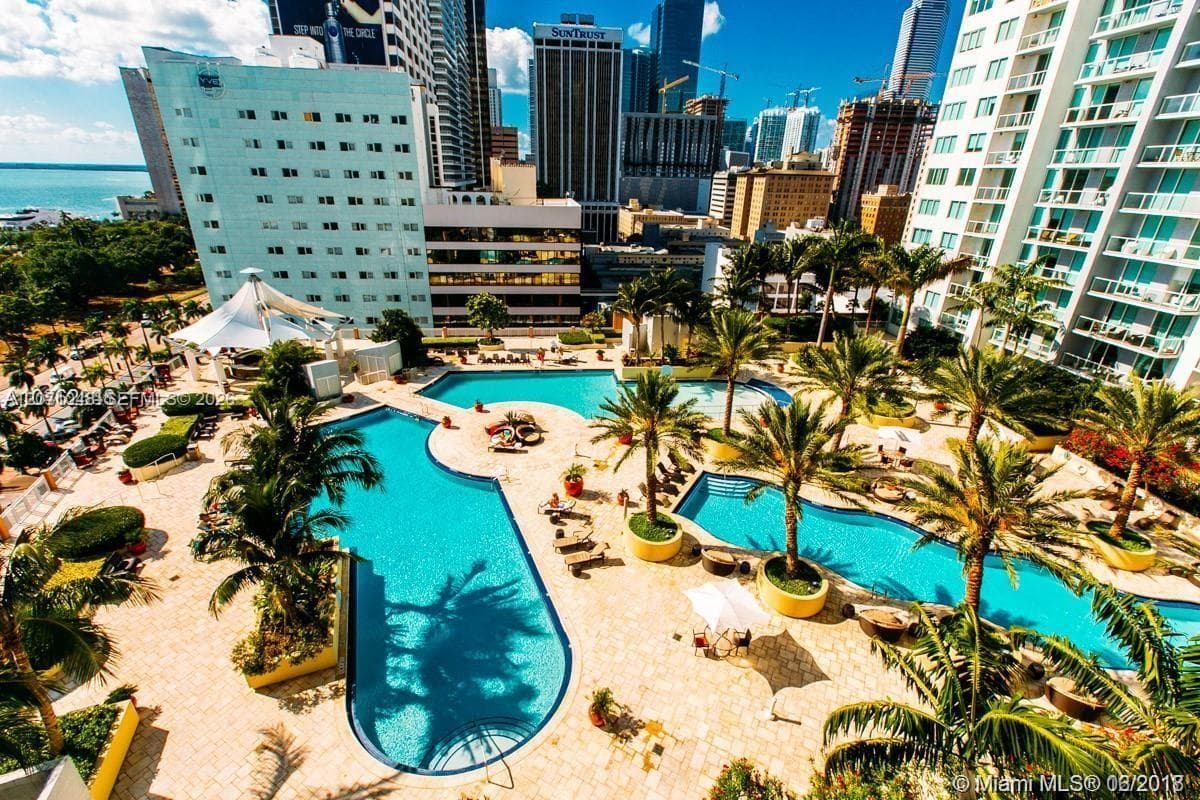 244 Biscayne Blvd # 1707, Miami, FL 33132 photo 3