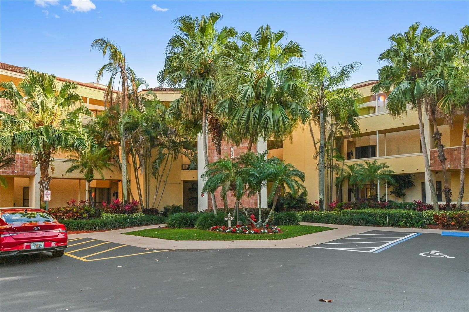 7520 La Paz Boulevard # 306, Boca Raton, FL 33433