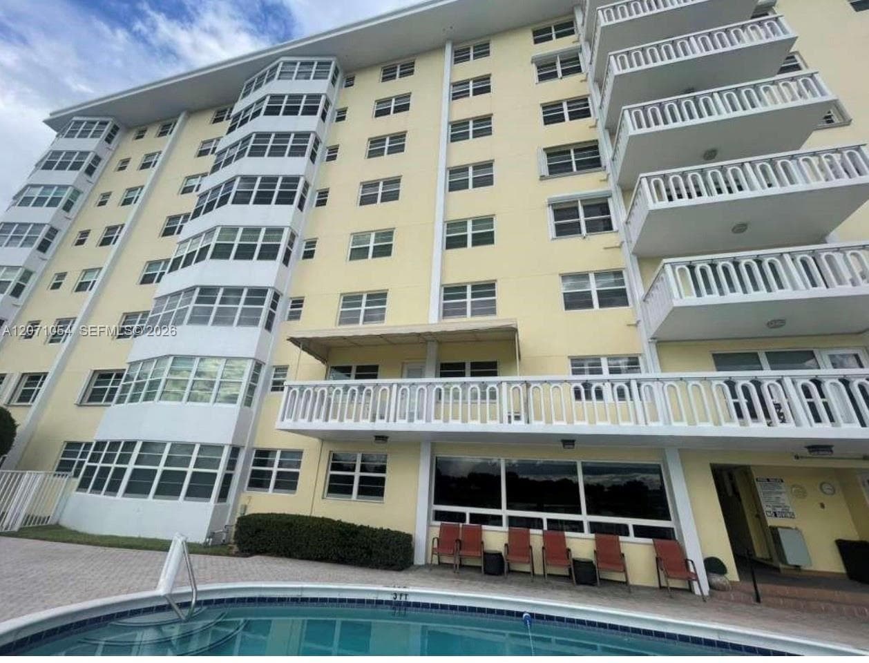 2500 NE 48th Ln # 806, Fort Lauderdale, FL 33308 photo 3