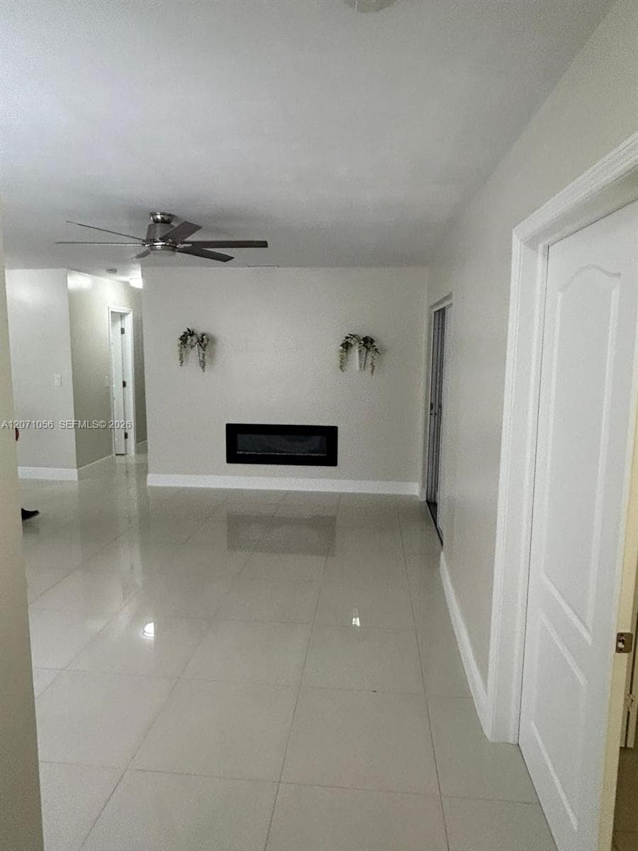 7637 Ramona St, Miramar, FL 33023 photo 3
