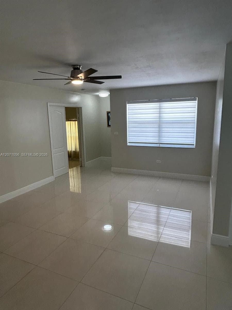 7637 Ramona St, Miramar, FL 33023 photo 5