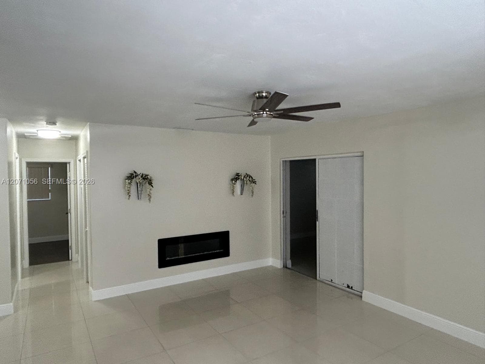 7637 Ramona St, Miramar, FL 33023 photo 4