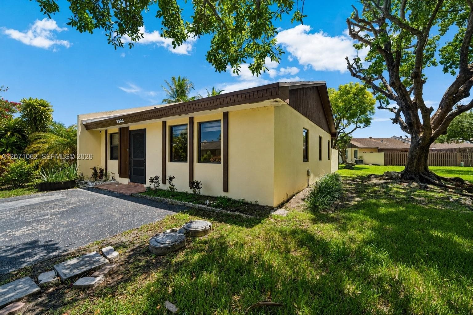 5302 SW 138th Pl, Miami, FL 33175 photo 2