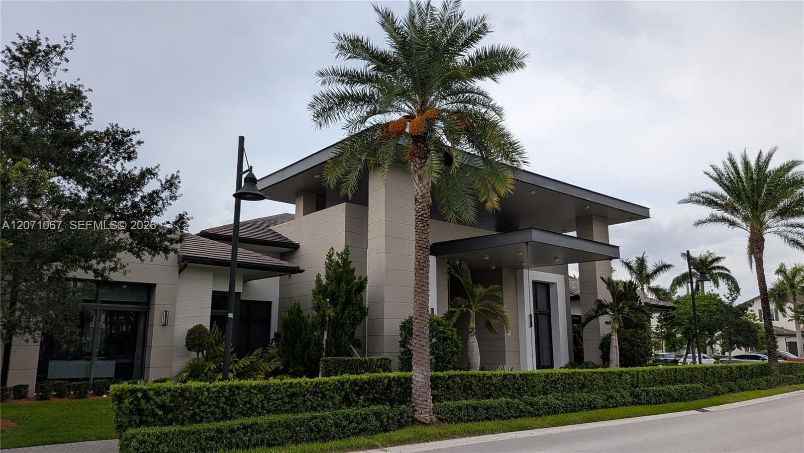 8001 NW 41st St # F-204, Doral, FL 33166 photo 5