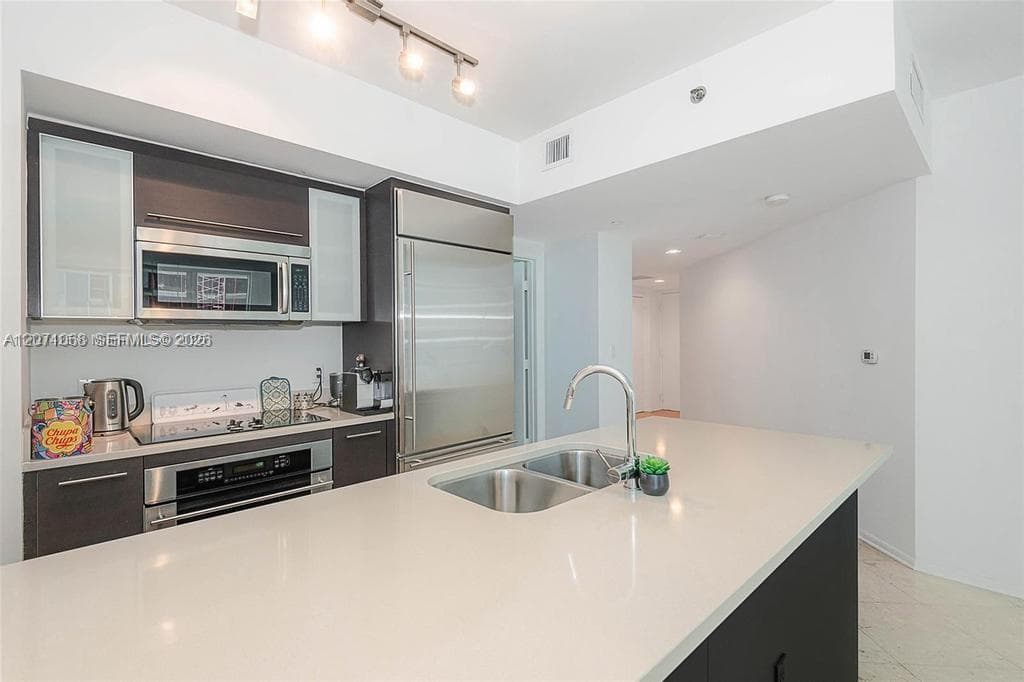 55 SE 6th St # 1507, Miami, FL 33131 photo 5