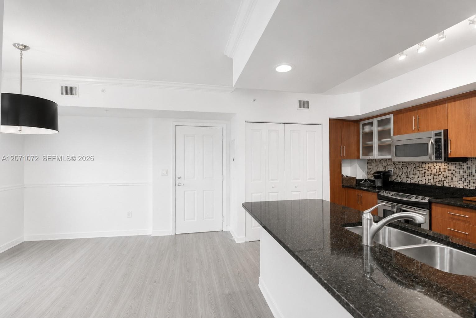 600 S Dixie Hwy # 327, West Palm Beach, FL 33401 photo 3