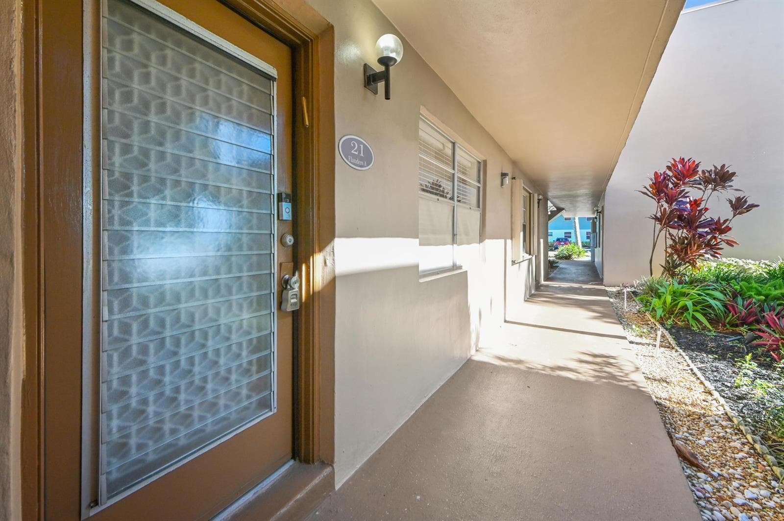 21 Flanders A, Delray Beach, FL 33484 photo 2