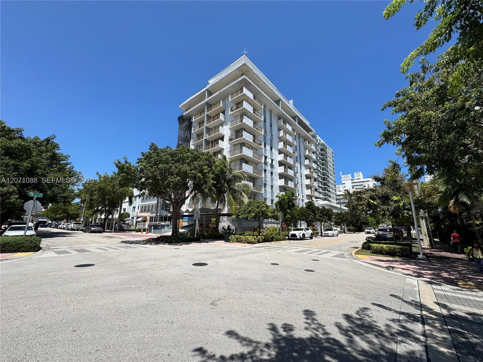 245 18th St # 301, Miami Beach, FL 33139