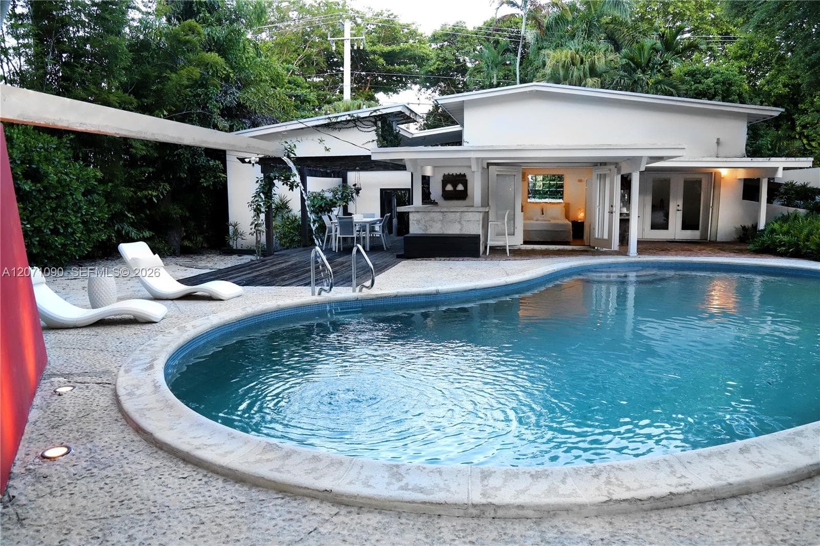 3596 Main Hwy, Miami, FL 33133 photo 5