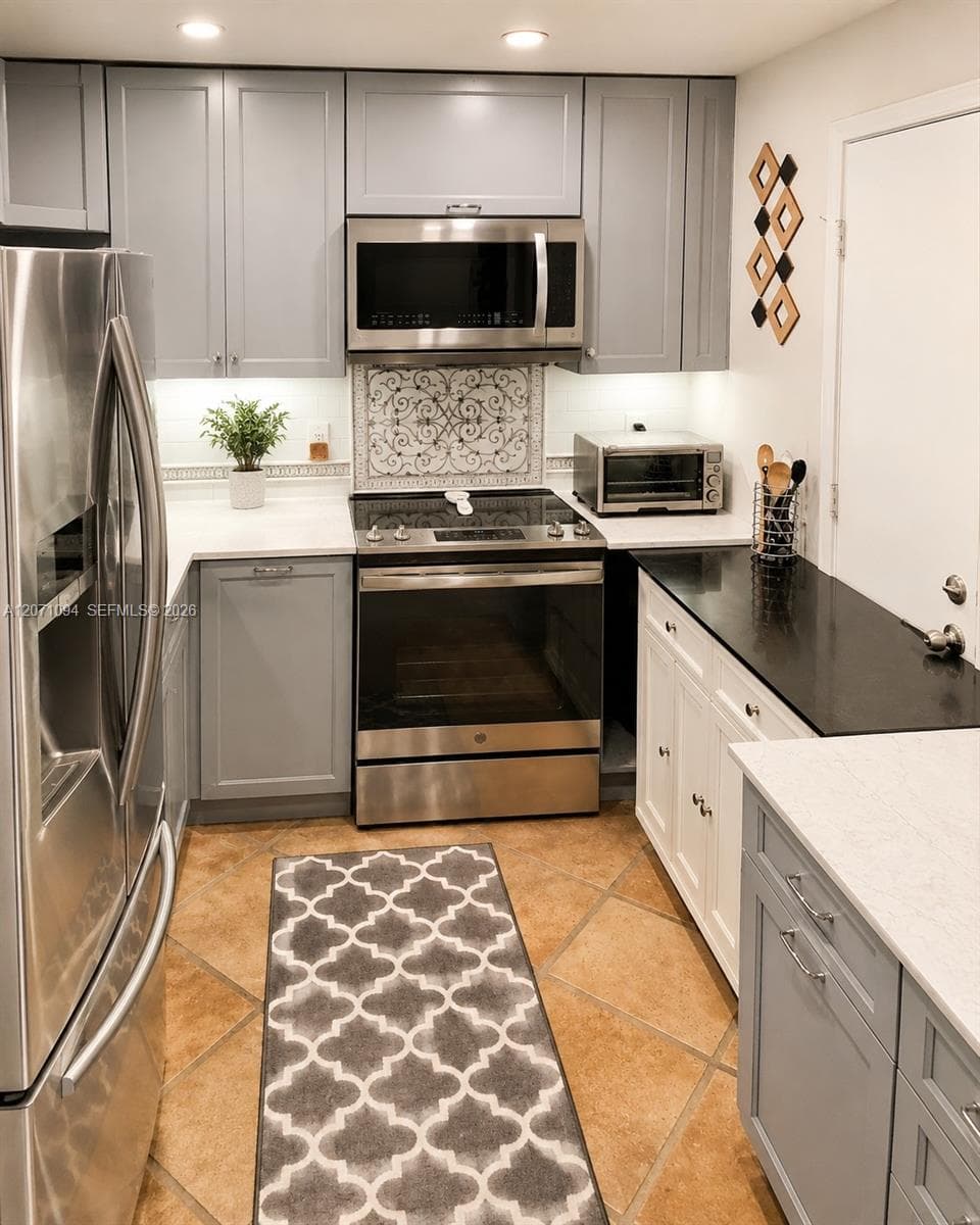 800 West Ave # 817, Miami Beach, FL 33139 photo 4
