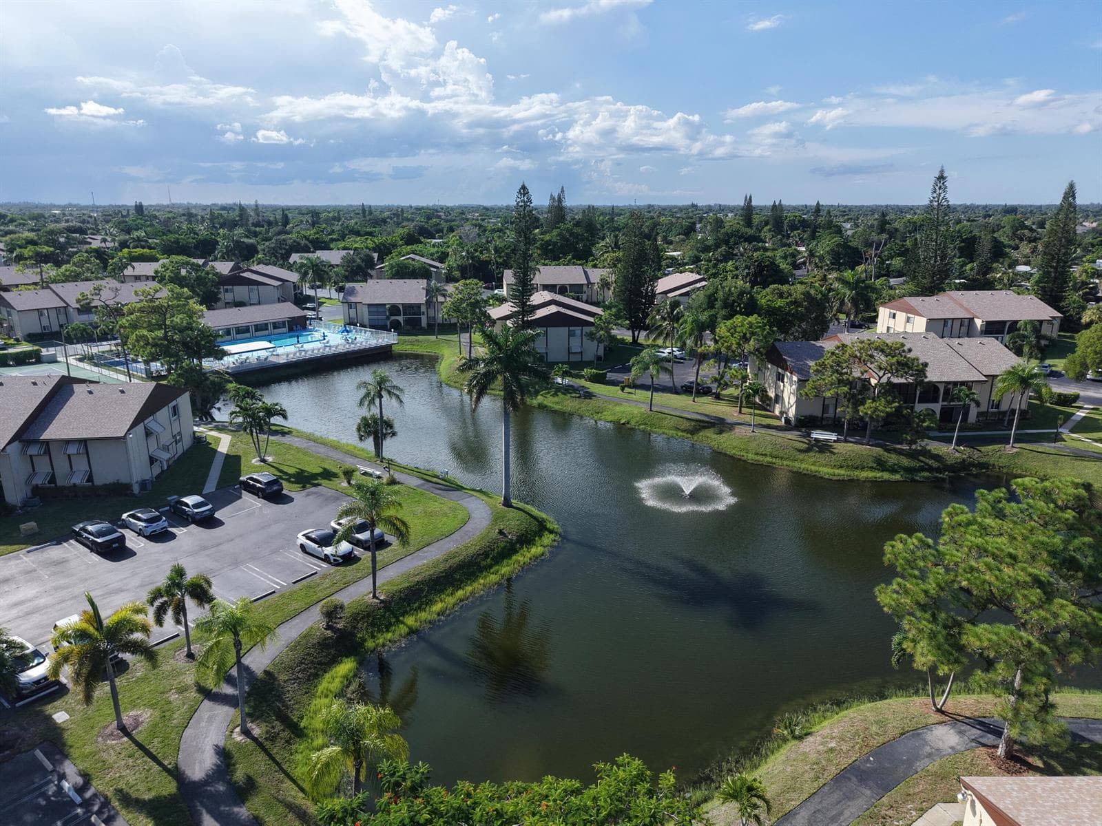 309 Pine Ridge Circle # A-1, FL 33463 photo 2