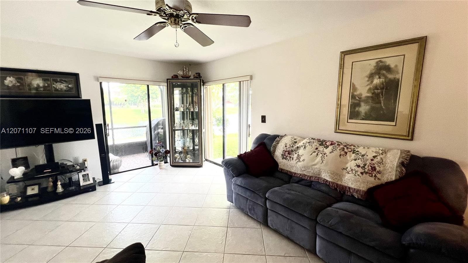 5437 Mendoza St, West Palm Beach, FL 33415 photo 3