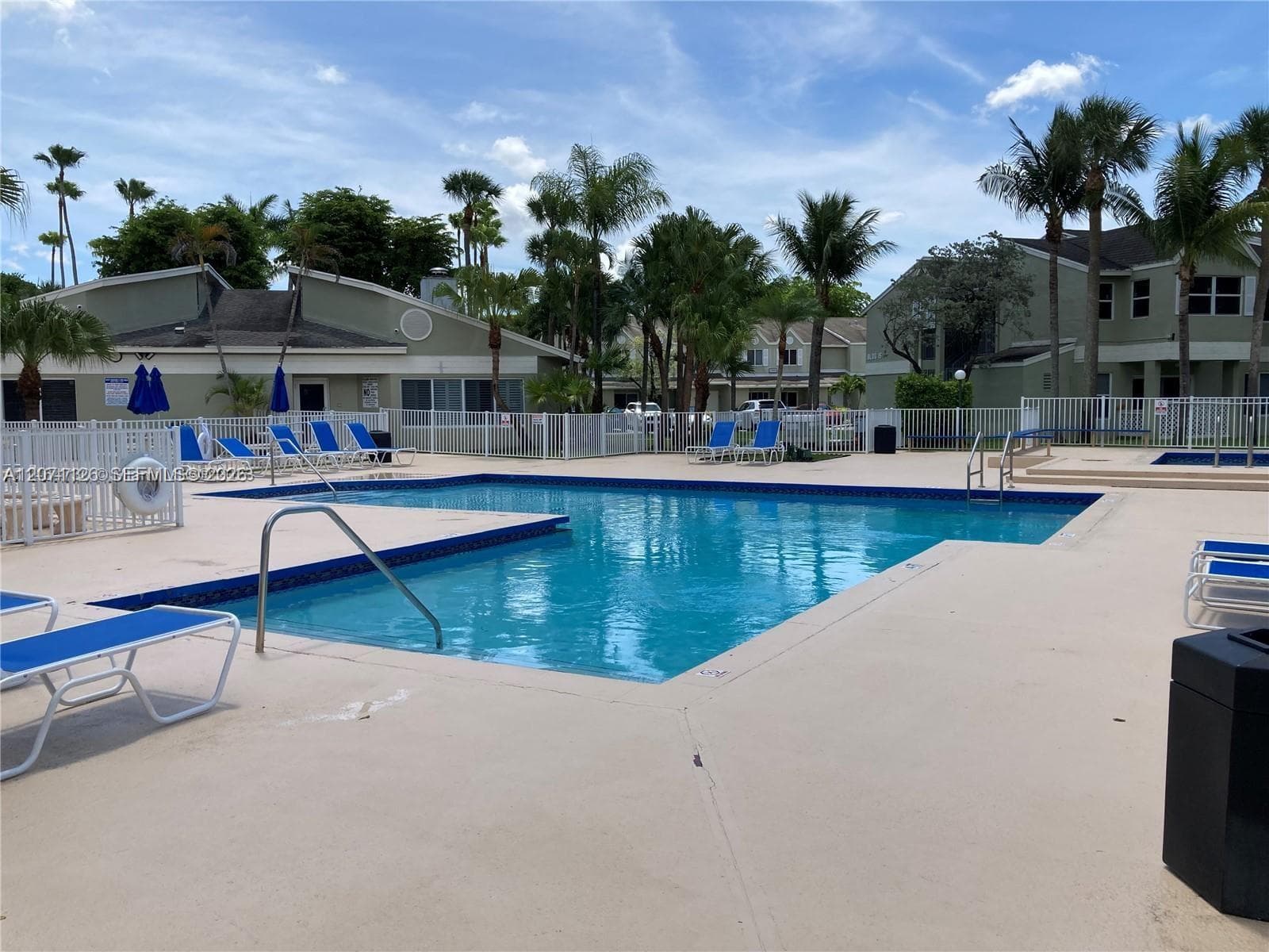 17505 NW 67th Pl # C-11, Hialeah, FL 33015 photo 3