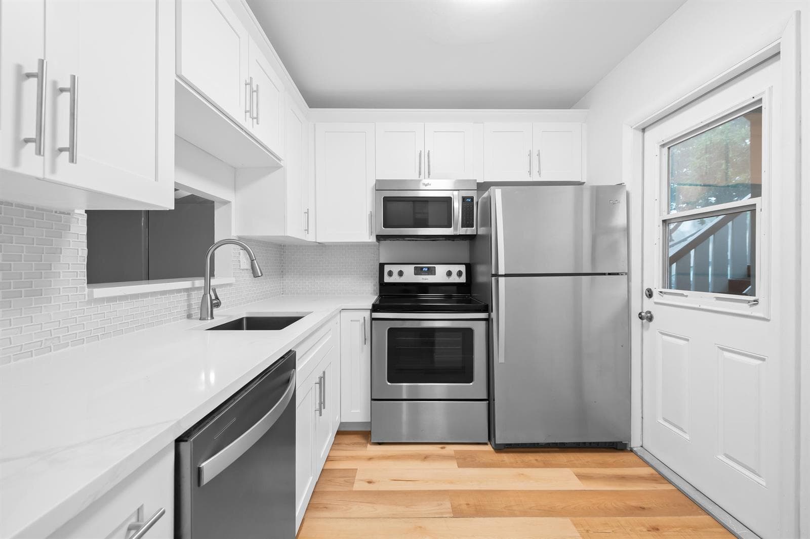3401 NW 47TH Avenue # 401, Lauderdale Lakes, FL 33319