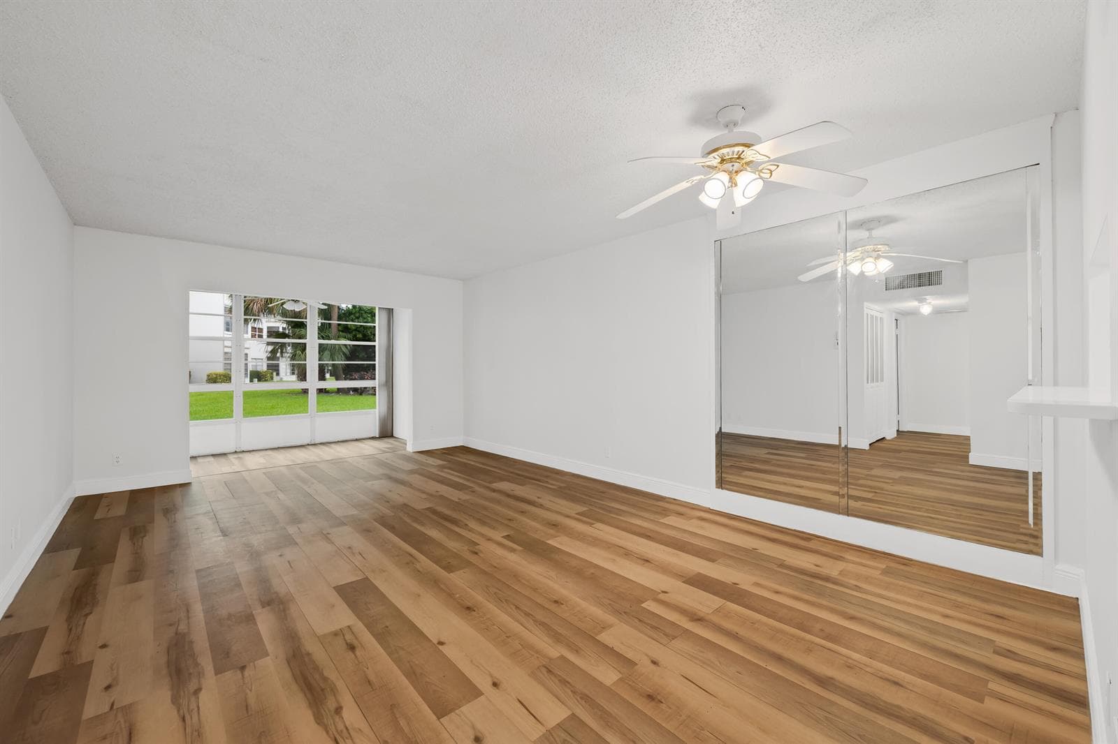 3401 NW 47TH Avenue # 401, Lauderdale Lakes, FL 33319 photo 5
