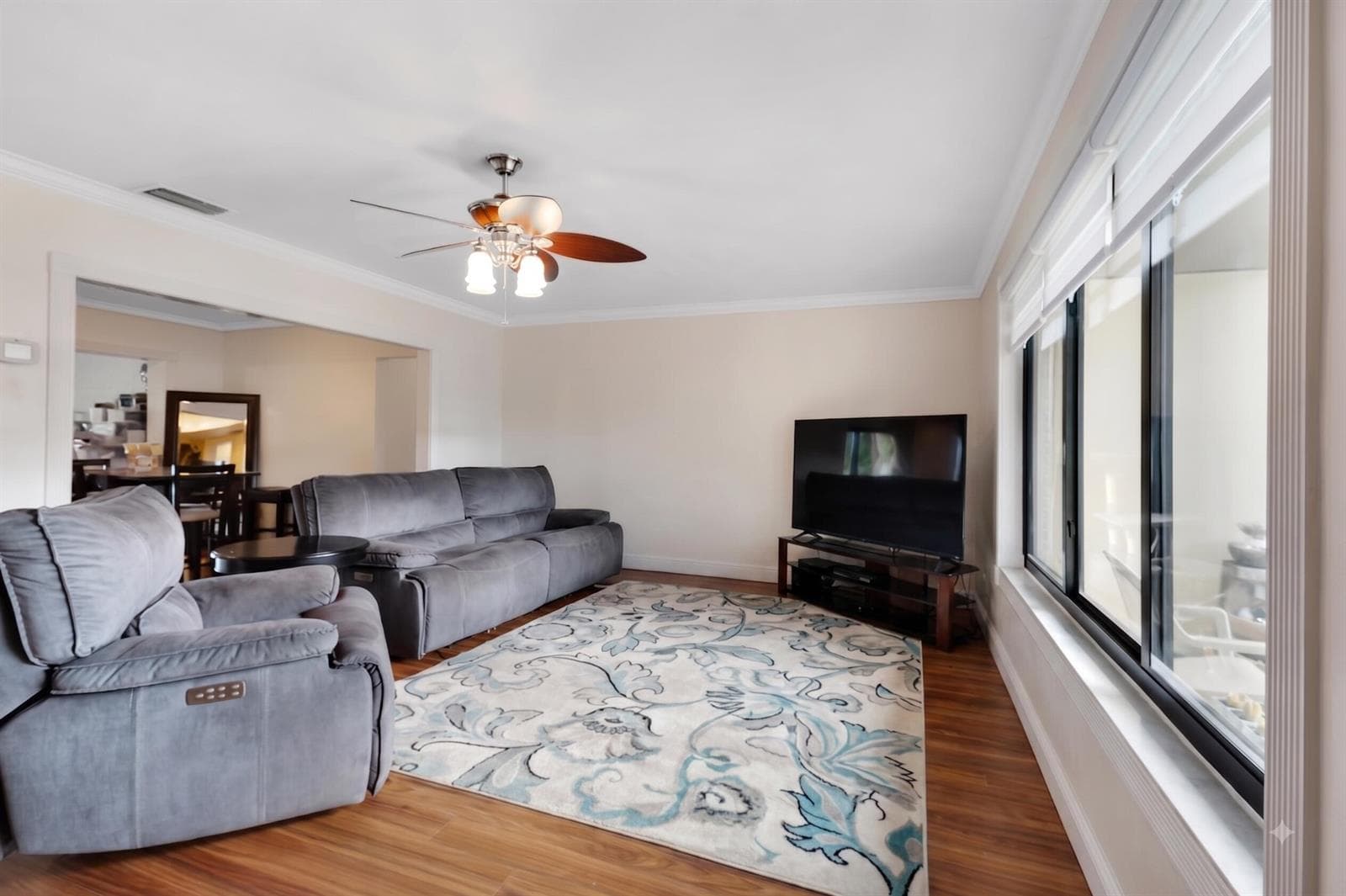 510 NW 93rd Terrace, Pembroke Pines, FL 33024 photo 5