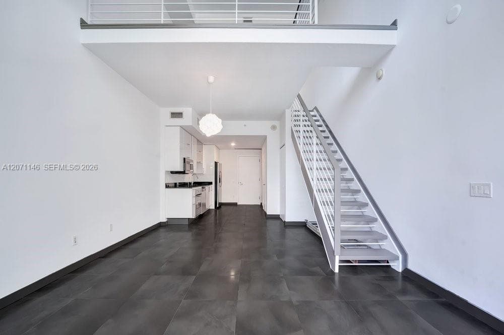 60 SW 13th St # 1402, Miami, FL 33130 photo 5