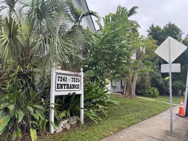 7325 SW 63rd Ave # 102-B, South Miami, FL 33143 photo 3