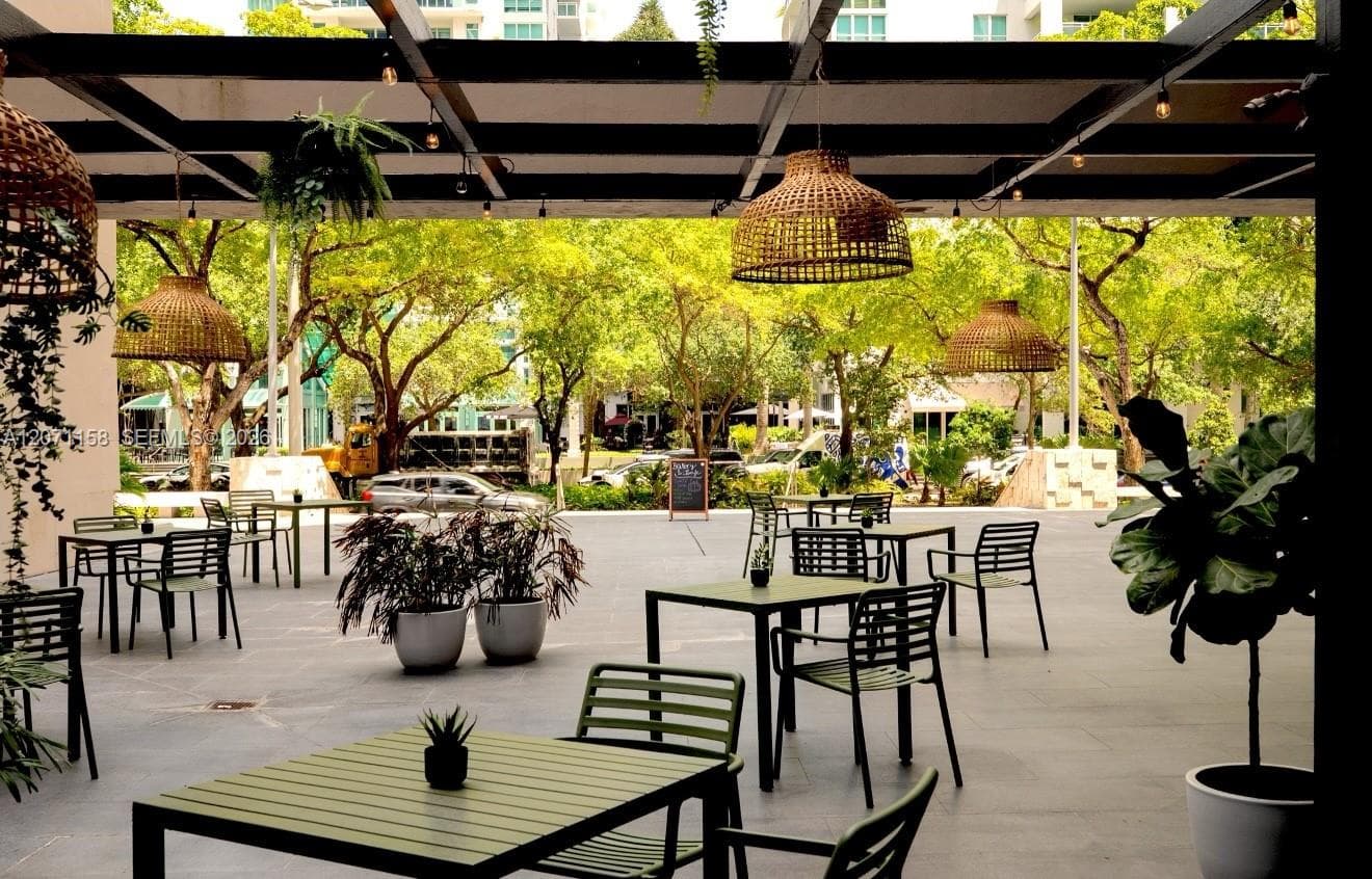 848 NE Brickell Avenue, Miami, FL 33131 photo 4
