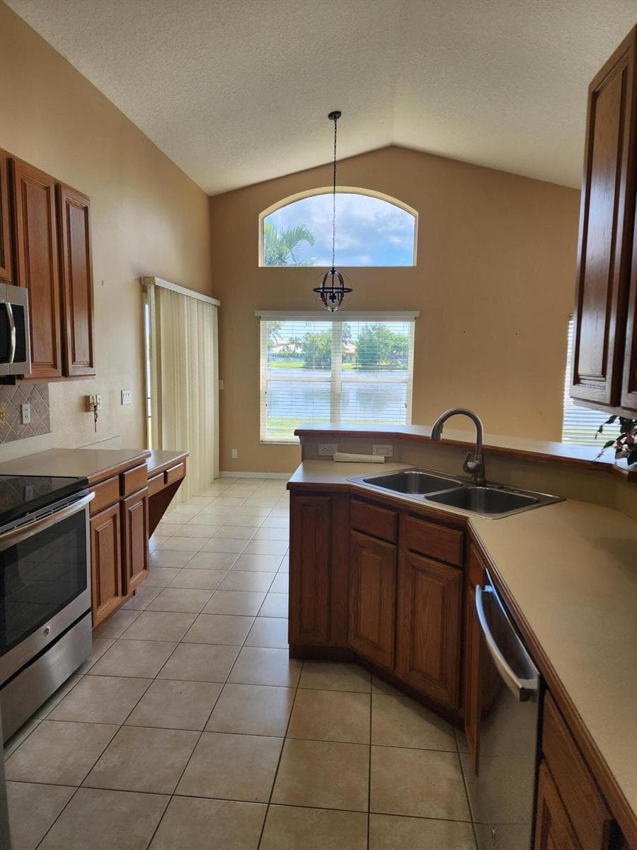 849 NW Waterlily Place, Jensen Beach, FL 34957 photo 5