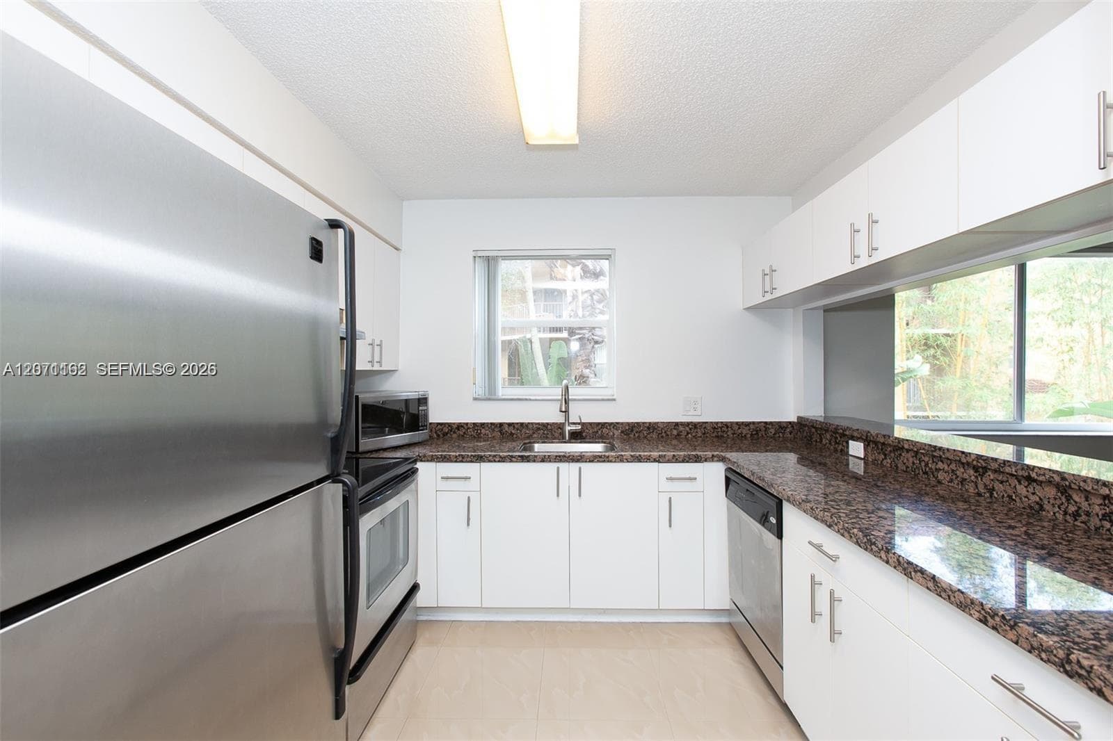 771 N Pine Island Rd # 214, Plantation, FL 33324 photo 3