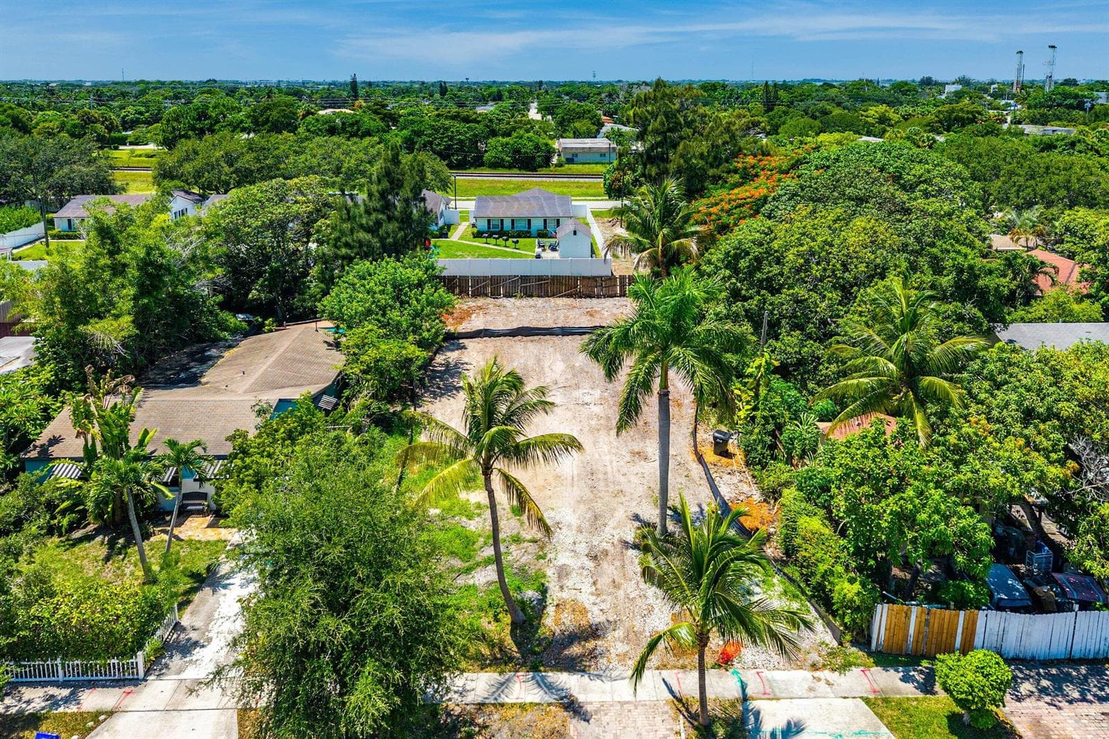 814 SE 2nd Avenue, Delray Beach, FL 33483 photo 2