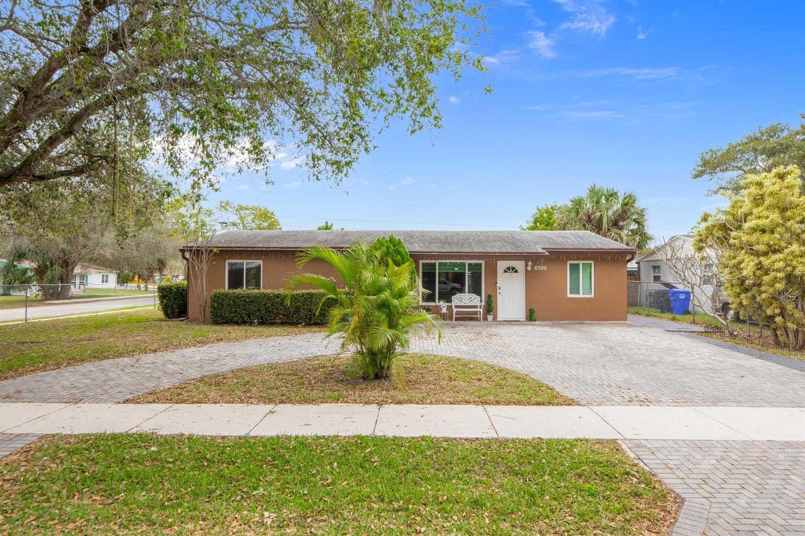 6500 SW 16th Court, Pompano Beach, FL 33068 photo 2