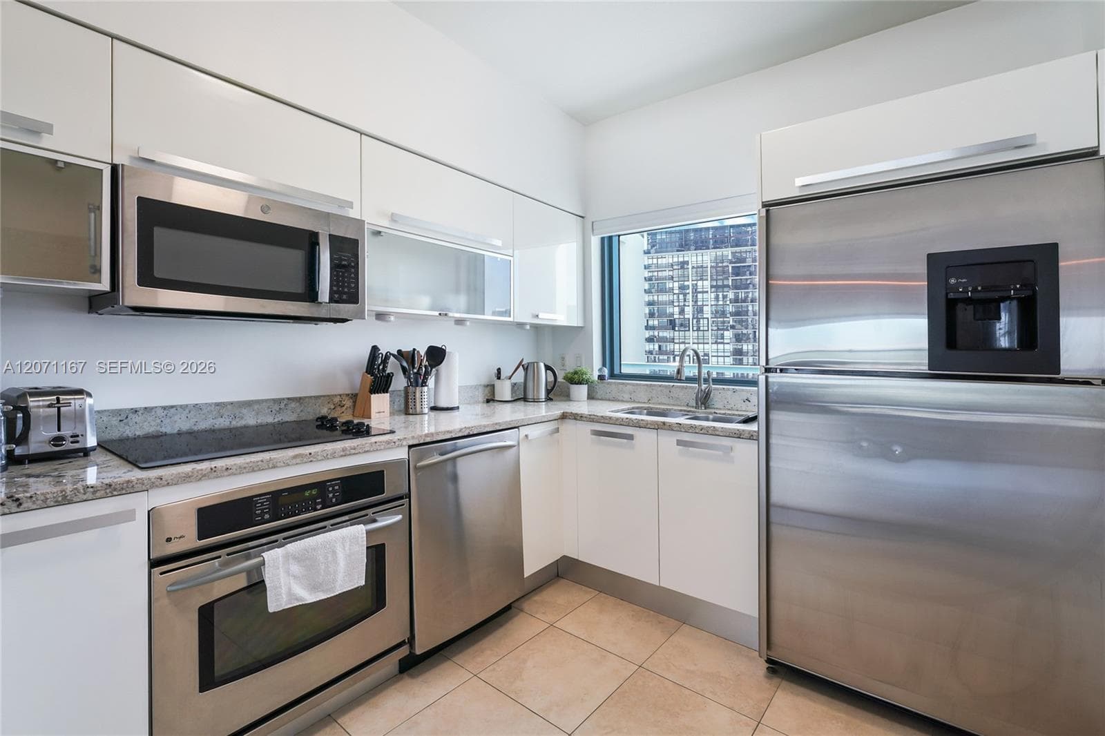 601 NE 36th St # 1106, Miami, FL 33137 photo 5