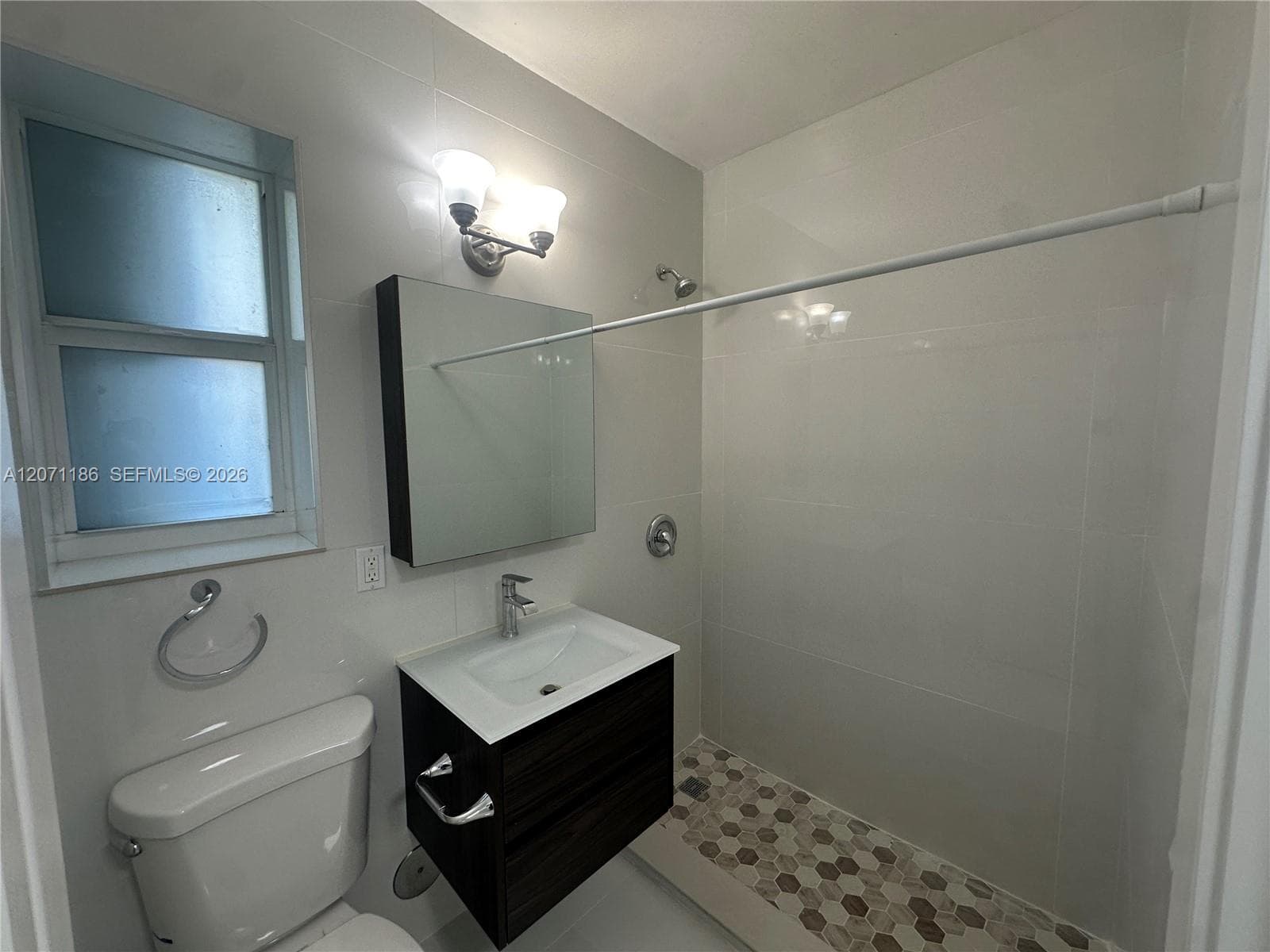 836 81st St # 4, Miami Beach, FL 33141 photo 4