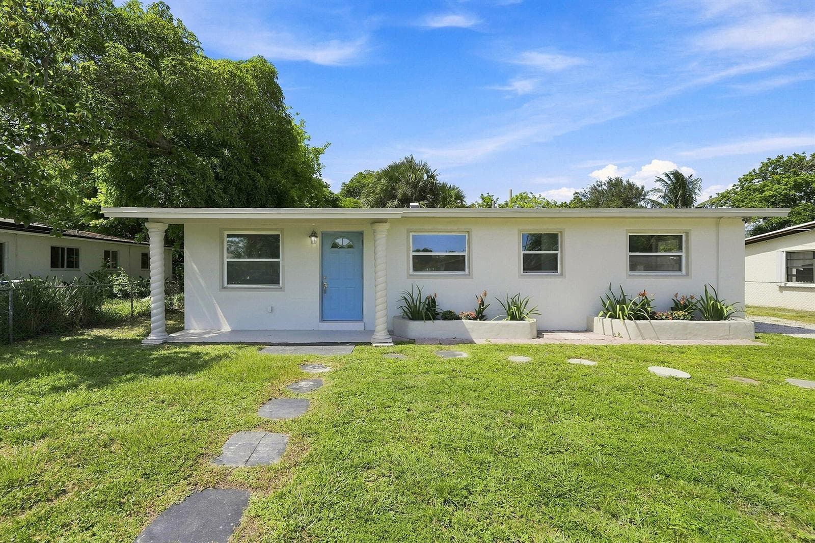 1629 NW 15TH Court, Fort Lauderdale, FL 33311 photo 2
