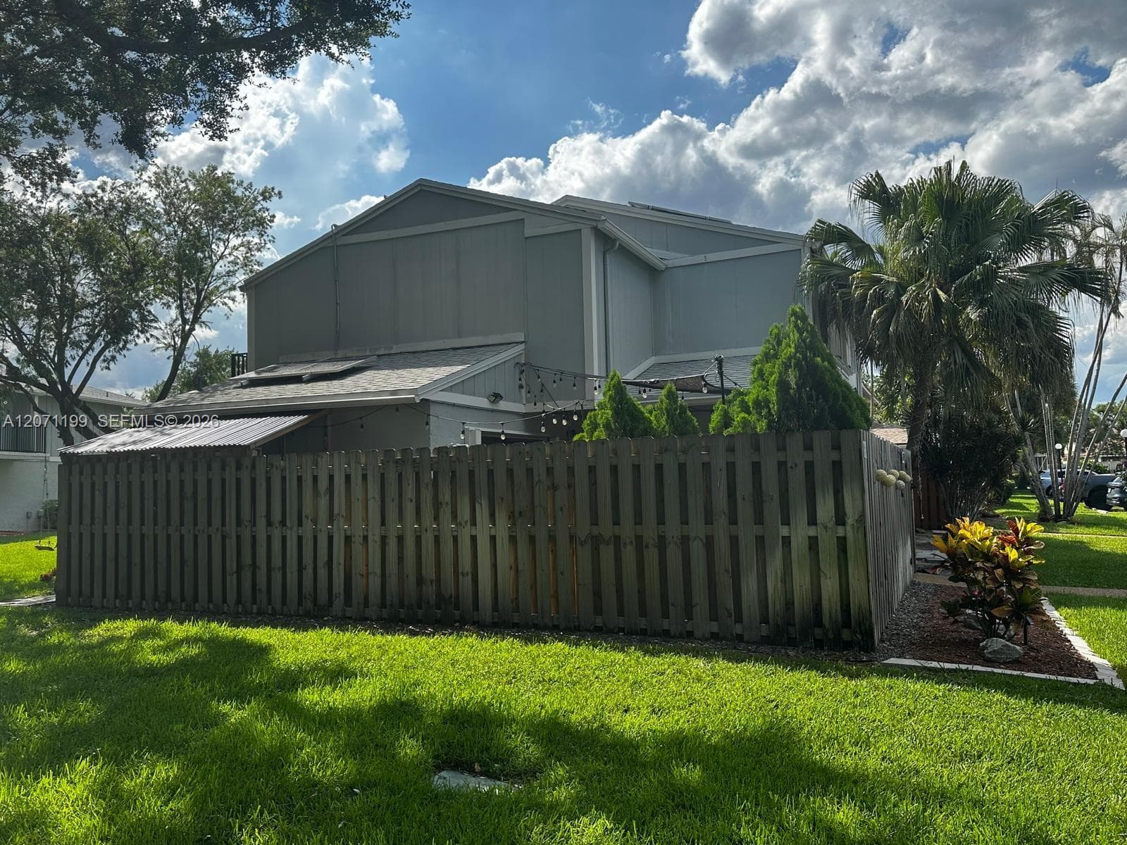 13290 NW 7th St, Plantation, FL 33325 photo 2