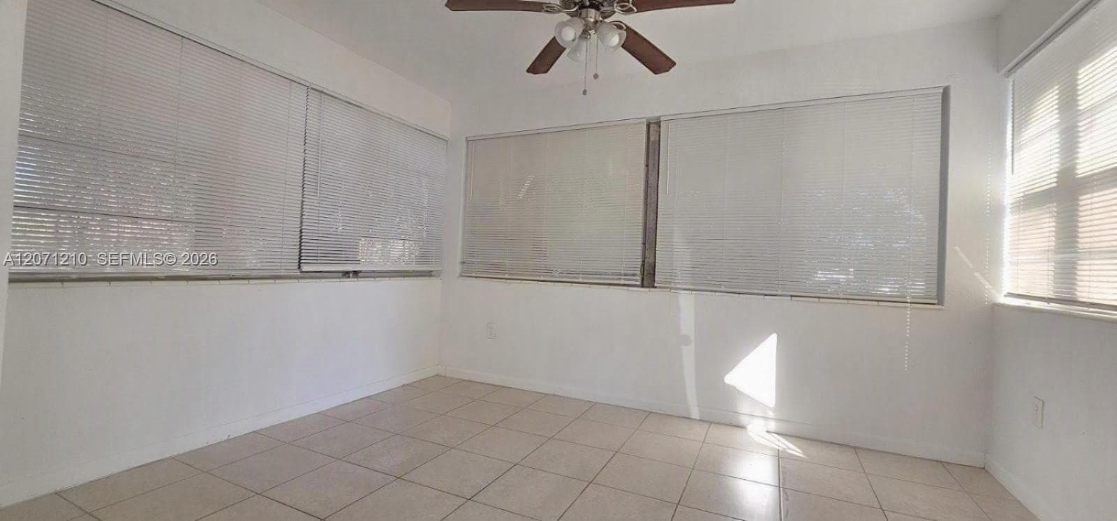 2781 NW 13th Ct, Fort Lauderdale, FL 33311 photo 5