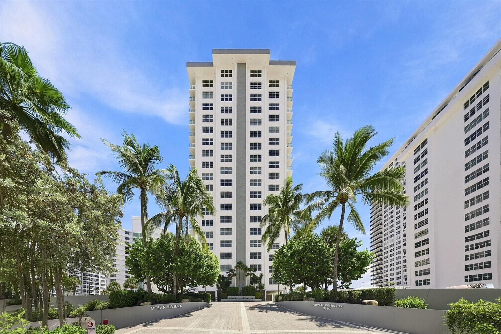Ocean Riviera photo 2