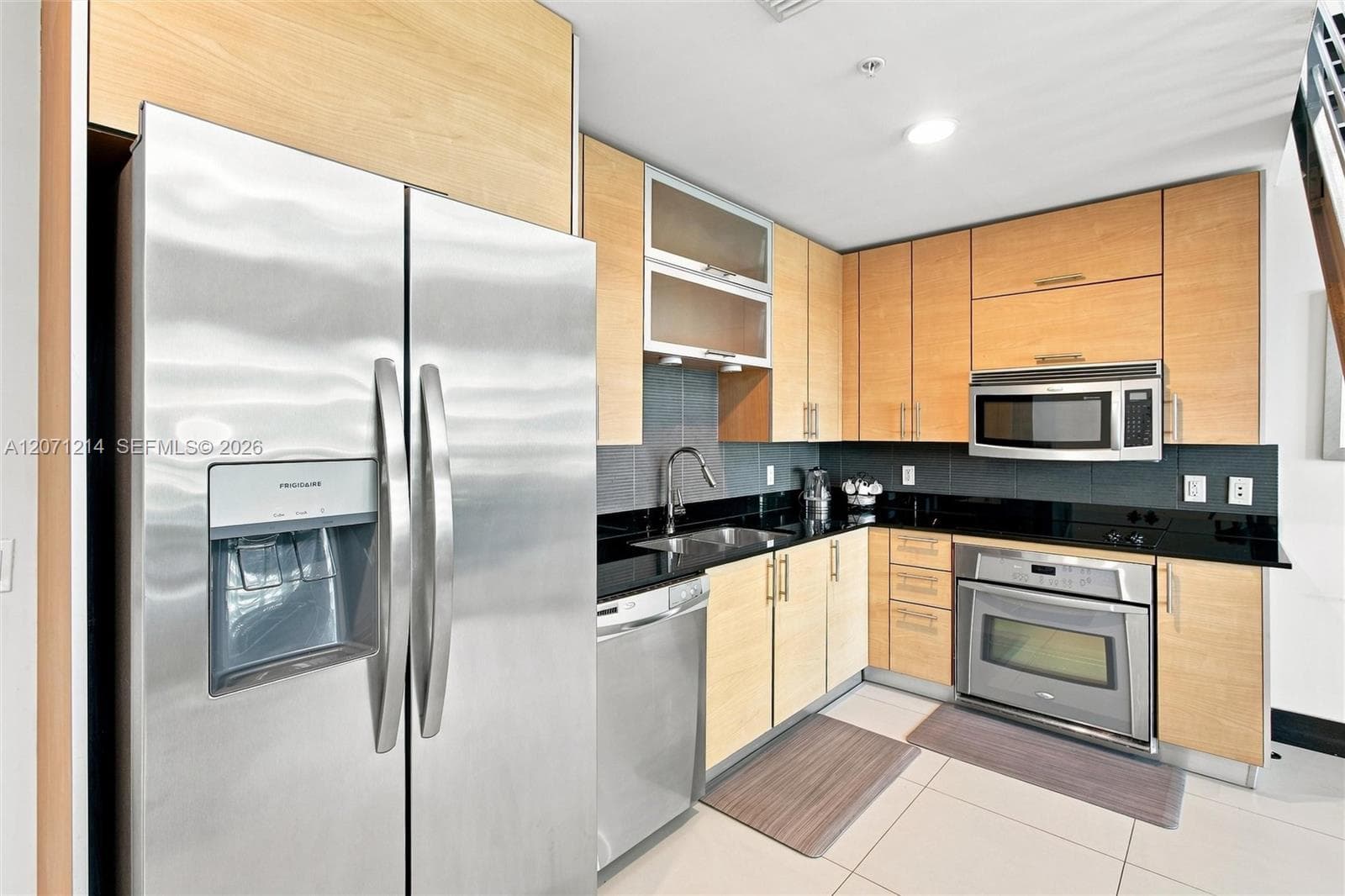60 SW 13th St # 4602, Miami, FL 33130 photo 4