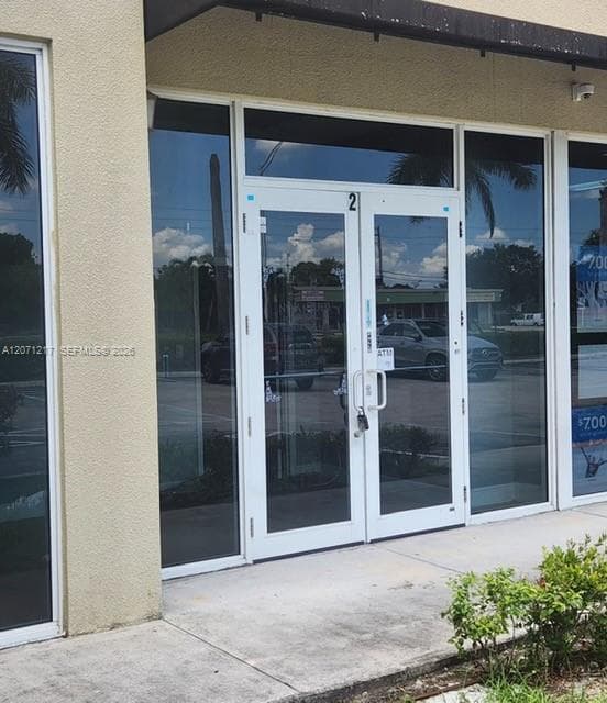 4500 W Hallandale Beach Blvd # 2, Hollywood, FL 33023 photo 3